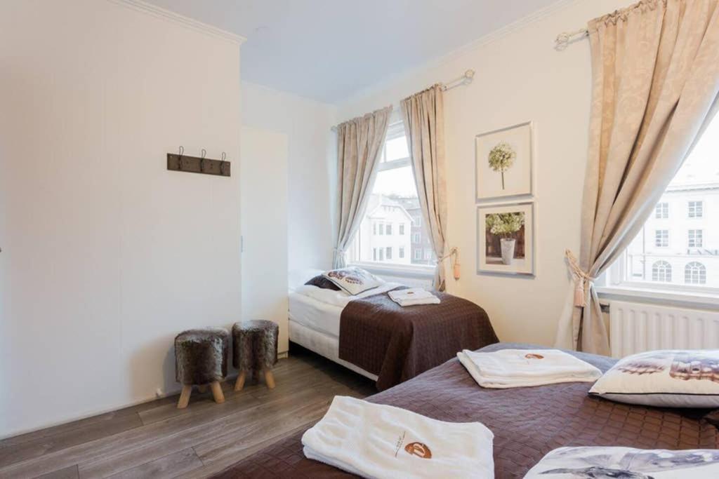 Superb Central Location, No Car Needed - Spacious Akureyri Exterior photo